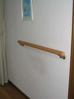 壁取り付け バレエバー。(新品、未使用) バレエの柔軟体操や自主練に！自宅用簡易レッスンバーキット 1メートル